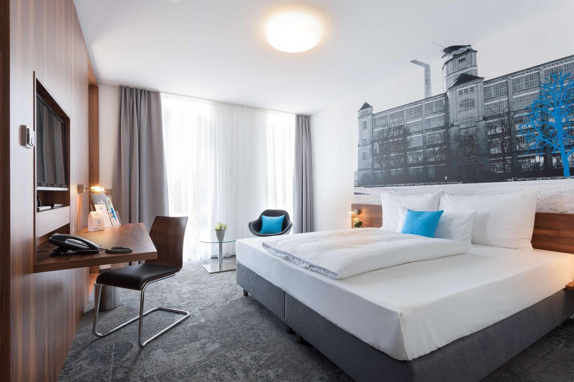 Best Western Hotel Am Europaplatz Koenigsbrunn Exterior photo